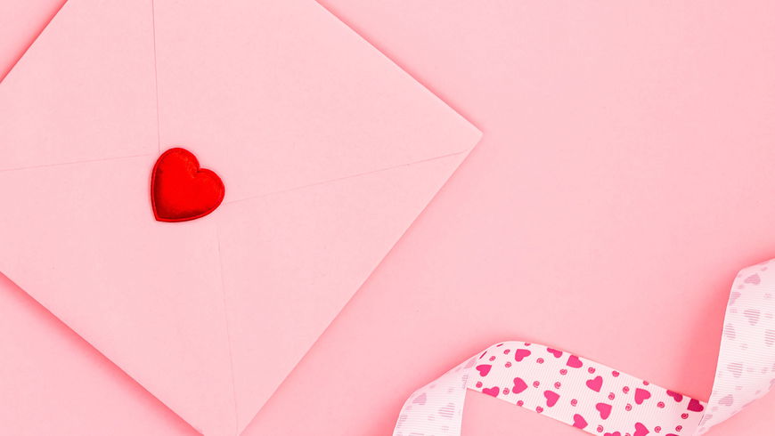 Valentinstags-Geschenke 2022: Die 10 besten Präsente unter 25 Euro