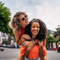 Dating Trends 2022: So wird sich unser Liebesleben dieses Jahr verändern
