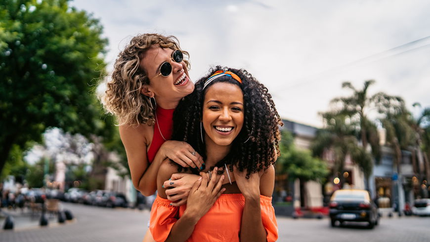 Dating Trends 2022: So wird sich unser Liebesleben dieses Jahr verändern