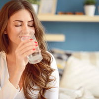 Abnehmen: So viele Gläser Wasser solltest du täglich trinken, damit die Pfunde schmelzen