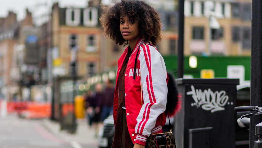 Modetrends Herbst 2021: Diese College-Jacken sind jetzt angesagt