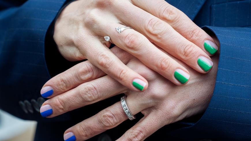 Nagellack-Trends 2022: Grüne Nägel sind jetzt angesagt