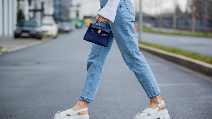 Mom Jeans: Diese Jeans zaubert einen Pfirsichpo