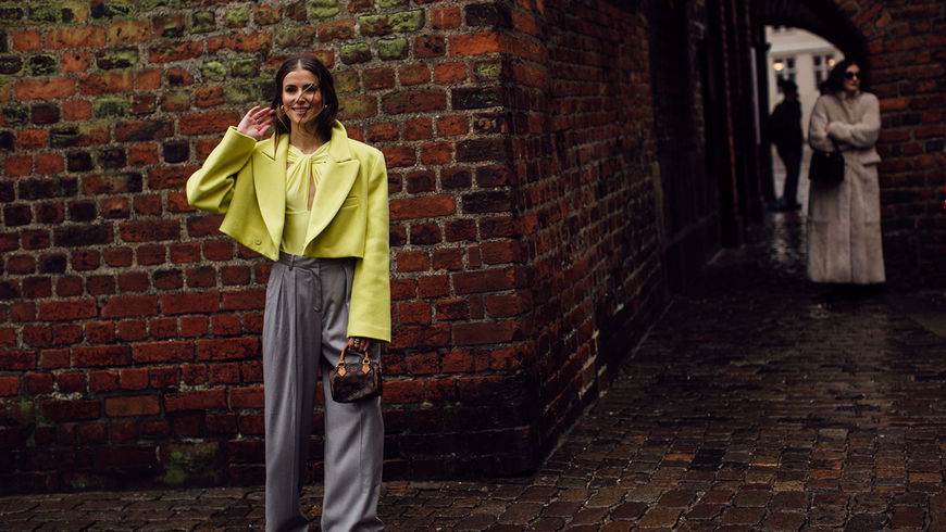 Mode-Trends 2022: Alle stylischen Frauen lieben Cropped Blazer