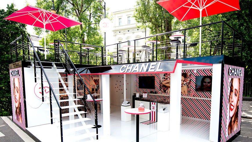 Unsere Träume werden wahr: Chanel eröffnet das Coco Café!