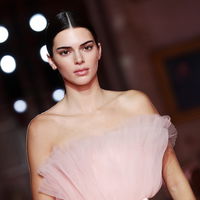 Beautytrend 2022: Diese 5 Lippenpflegen lieben die Stars