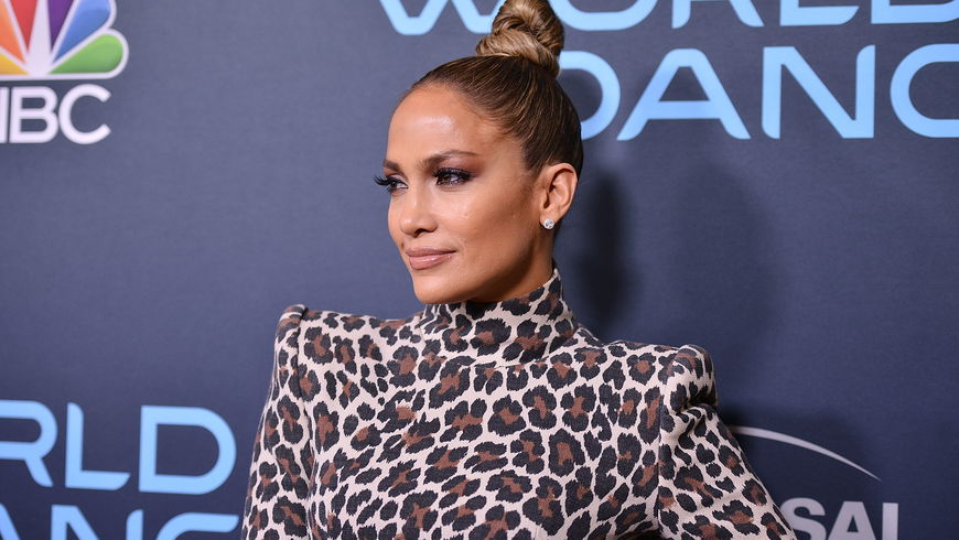 Mode-Trends 2022: Jennifer Lopez setzt im Frühling auf diesen stylischen Allrounder