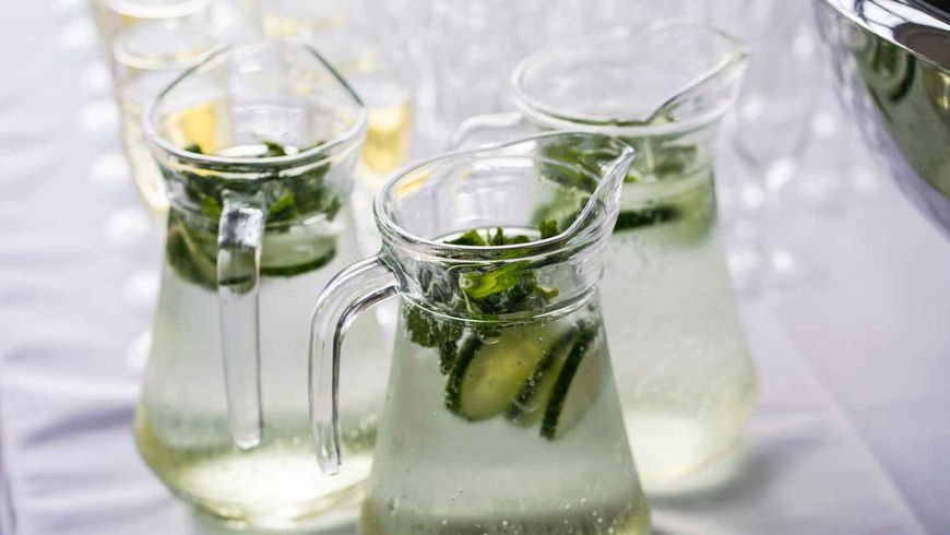 Gurkenwasser: Das passiert, wenn du es regelmäßig trinkst 