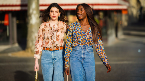 Mode-Trends 2022: 6 Jeans, auf die alle stylischen Frauen schwören