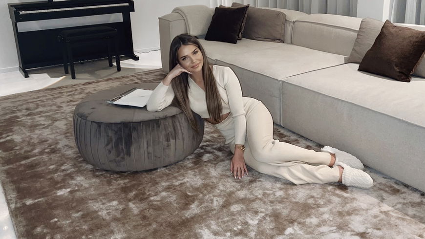 Exklusive Homestory: Theresa Forster alias Buonalima zeigt ihre Wohnung!