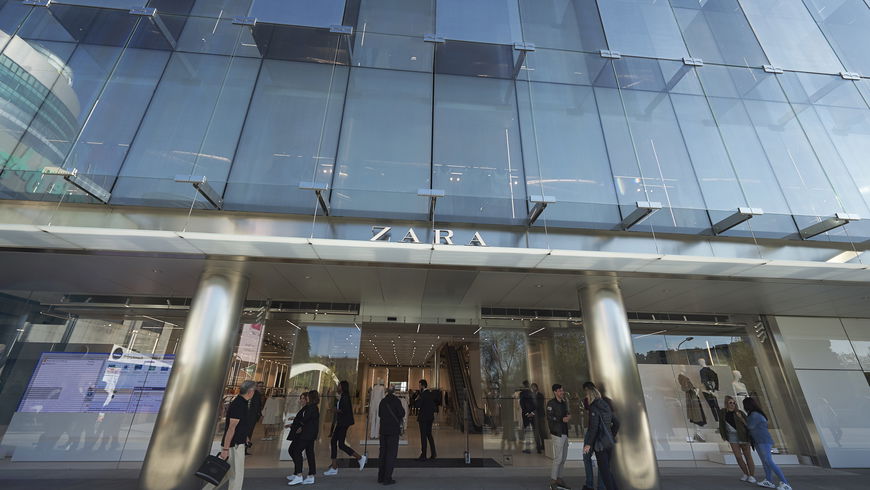 ZARA: Diese In-Store-Roboter verändern unser Shopping-Erlebnis!