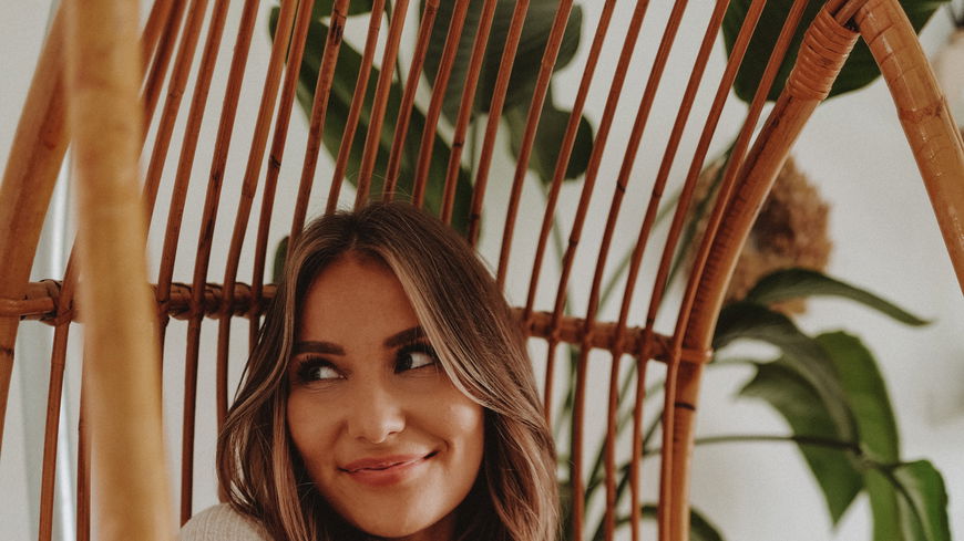Influencerin Ana Johnson exklusiv über ihre Interior-Kollektion mit Etsy und den Hausbau mit Ehemann Tim