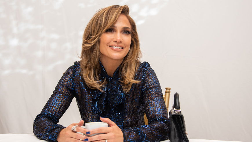 Anti-Aging ab 50: Diesem Hautpflege-Produkt verdankt Jennifer Lopez ihren faltenfreien Teint