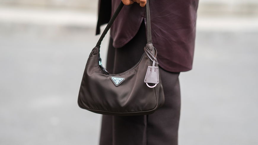 Mode-Trends 2022: Die günstige Tasche für 13 Euro sieht aus wie die Prada Re-Edition