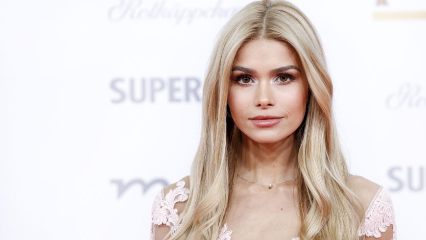 Pamela Reif: Auf dieses günstige, feste Shampoo schwört die Influencerin für langes, gesundes Haar