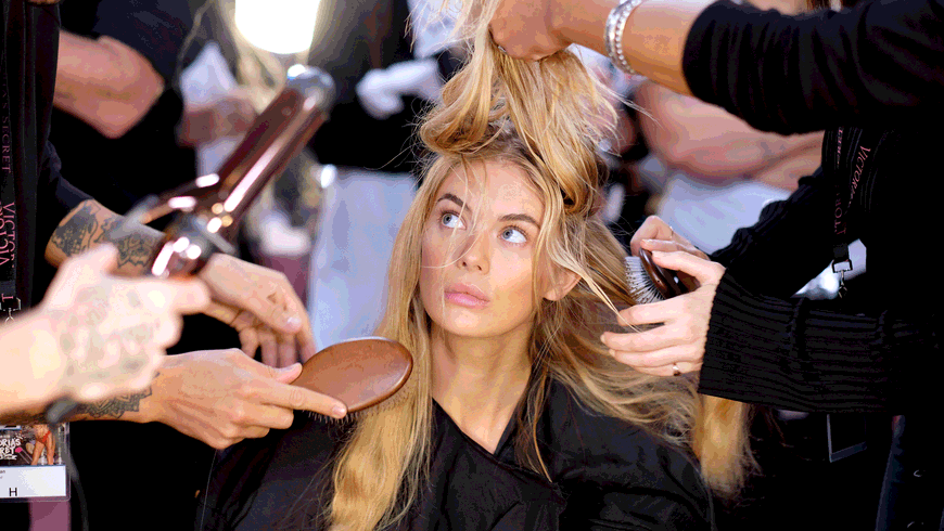 Laut Friseur: So oft solltest du deine Haare schneiden lassen, damit sie schneller wachsen