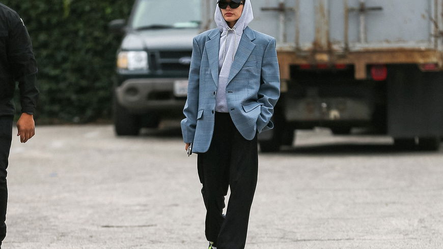 Mode-Trends 2022: Hailey Bieber macht 3 Basics zu echten Must-haves