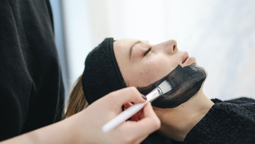 Unreine Haut: Diese Maske lässt Pickel über Nacht verschwinden