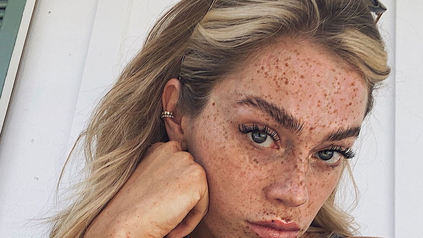 Model und Influencerin Swalina über ihre Ernährung für eine schlanke Figur, die Konkurrenz von "GNTM" und vermeintliche Schönheitsmakel