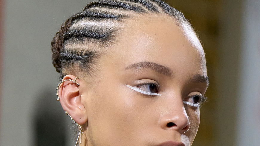 Make-up-Trend 2022: Dieser Eyeliner-Trick zaubert große Augen – laut Dior