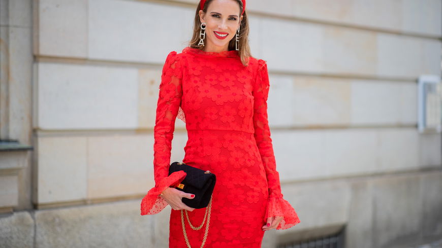 Partykleider: Diese Dresses sind perfekt für Frauen ab 40