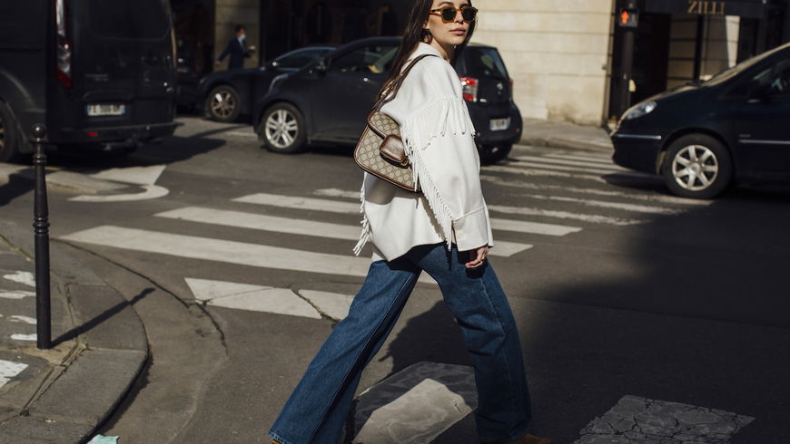 Mode-Outfits 2022: Auf die günstige Wide Leg-Jeans von C&A setzen alle im Frühling