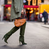 Spitze Stiefel: Diese Modelle schummeln sofort schlanke Beine