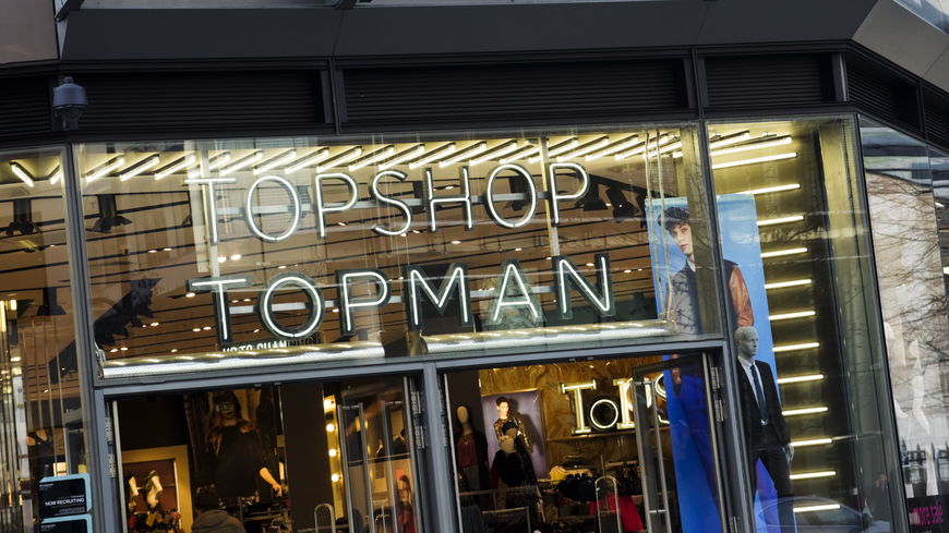 Topshop: DIESE Tasche der Modemarke tragen gerade alle Blogger