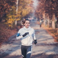 Joggen im Winter: DIESES Equipment gehört in den Kleiderschrank
