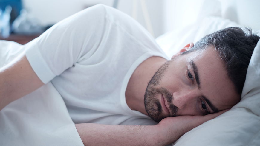 Liebe: An diesen Anzeichen merkst du, dass dein Ex noch an dir hängt