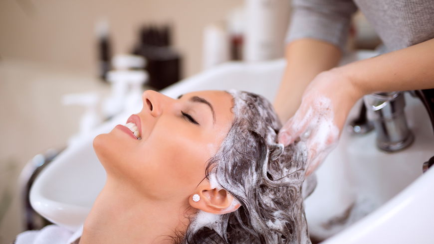 Friseur verrät: Das Shampoo von Olaplex ist das beste überhaupt