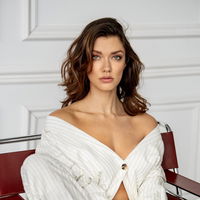 Anna-Christina Schwartz: Das Model im exklusiven Silvester Fact Friday Interview