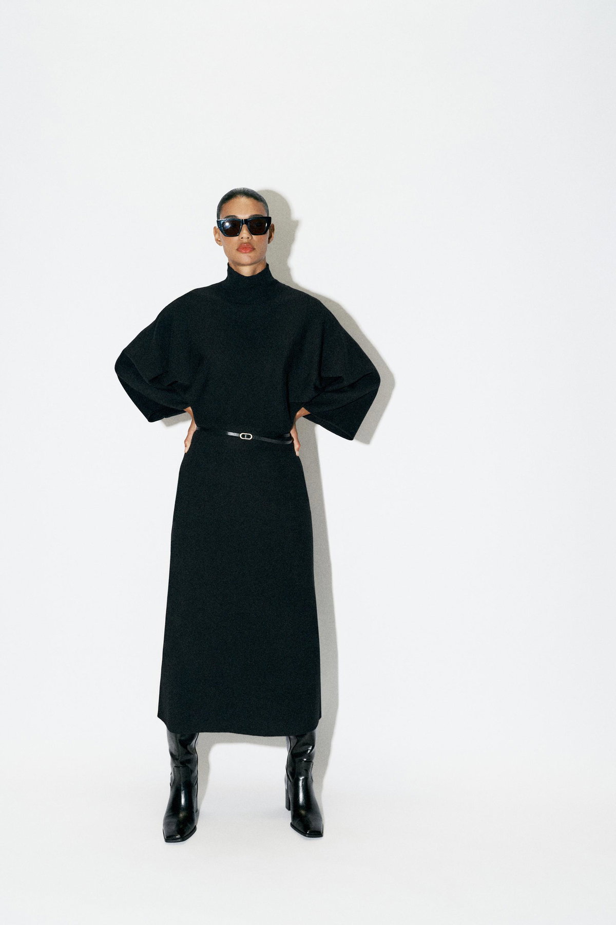 Dieses ZARA-Kleid verleiht jedem Herbst-Outfit 2026 einen edlen Luxus-Touch